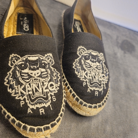 KENZO PARIS FLATS - Picture 2 of 10